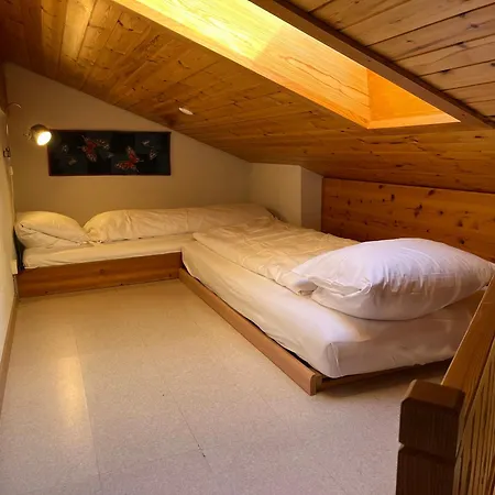 Arca 12 洛伊克巴德