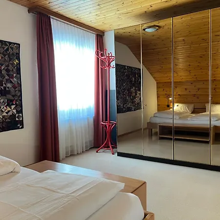 Arca 12 * 洛伊克巴德