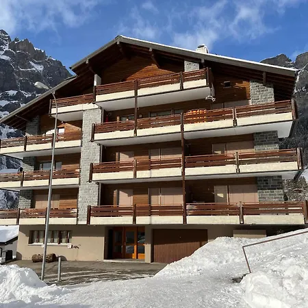 Arca 12 アパート